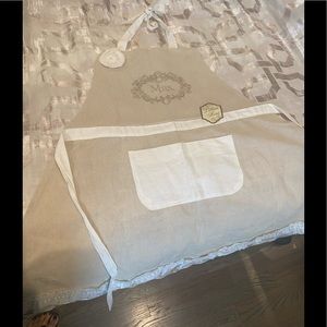 Lilian Rose Mrs apron NWT